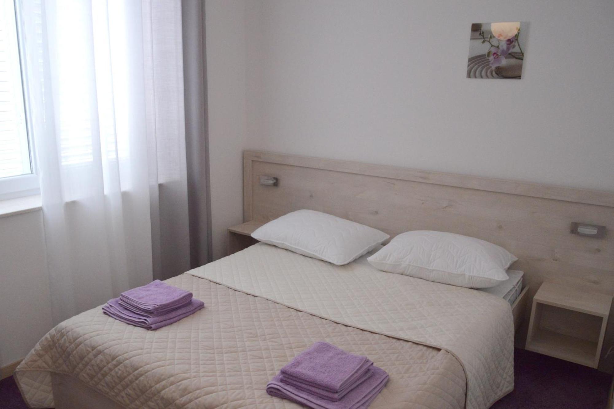 Apartments And Rooms By The Sea Jakisnica, Pag - 4160 Lun  Exterior photo