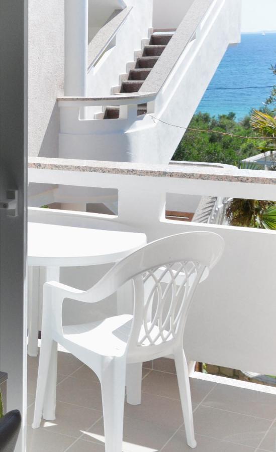 Apartments And Rooms By The Sea Jakisnica, Pag - 4160 Lun  Exterior photo