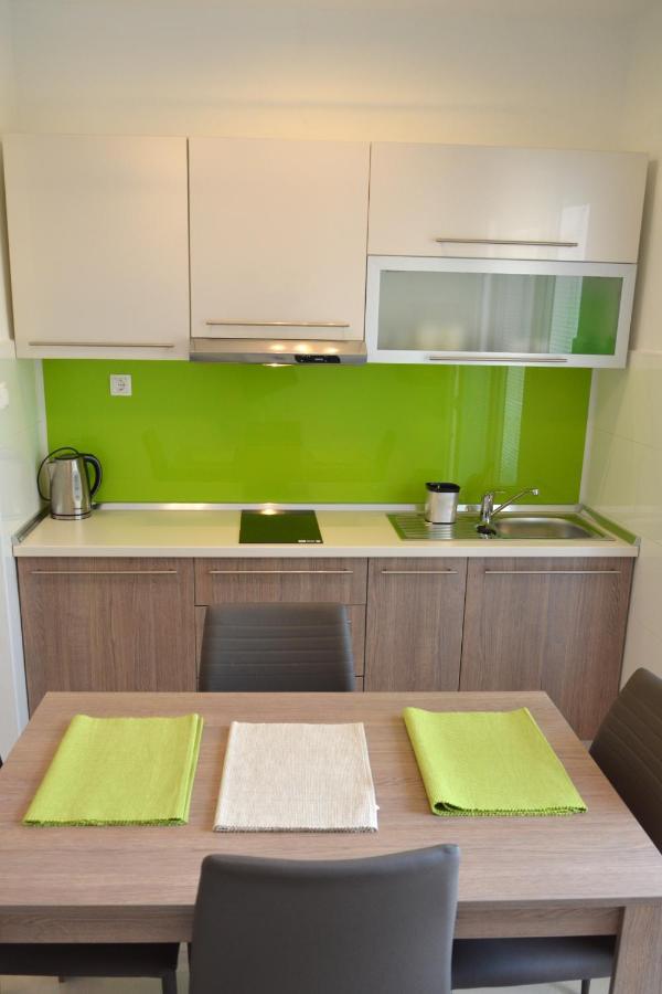 Apartments And Rooms By The Sea Jakisnica, Pag - 4160 Lun  Exterior photo