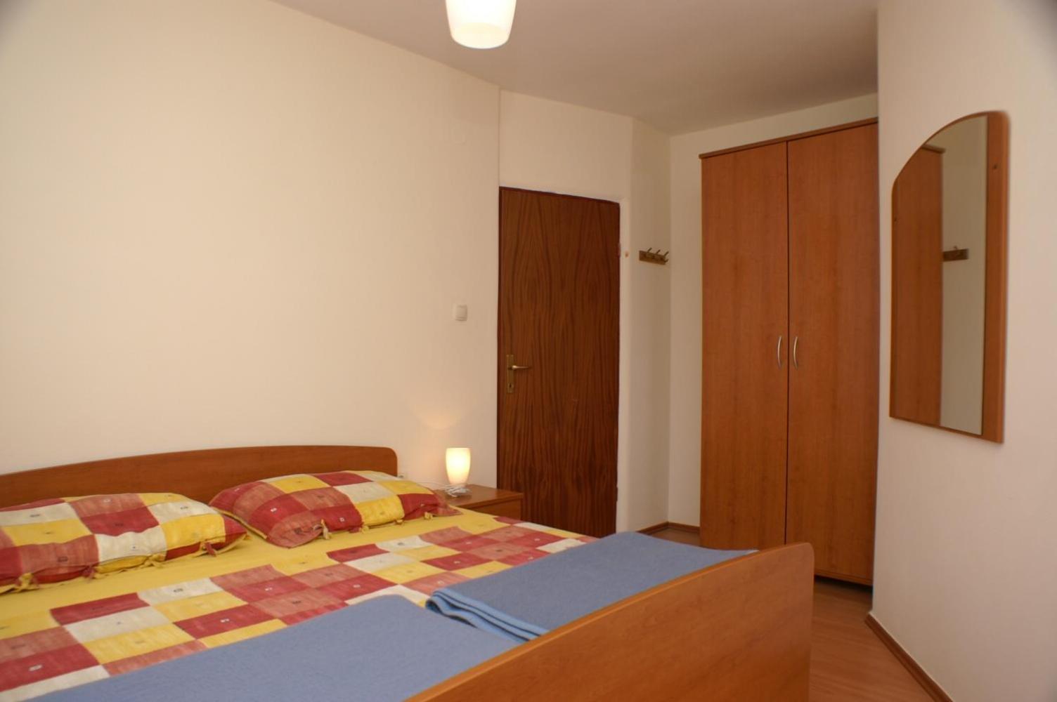 Apartments And Rooms By The Sea Jakisnica, Pag - 4160 Lun  Room photo